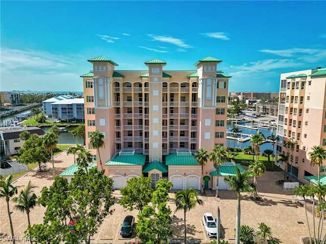 170 Lenell Rd #402 Fort Myers Beach, FL 33931