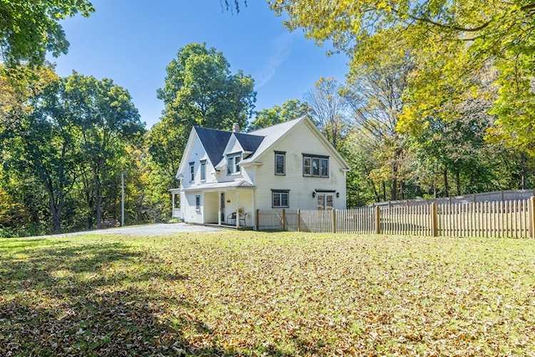 14 King St Middleton, MA 01949 | MLS 73165947 Photo 1