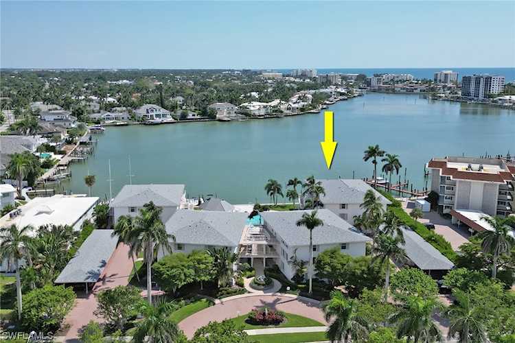 322 Harbour Dr #103A Naples, FL 34103