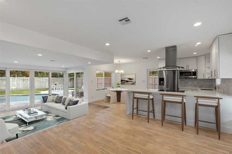 1124 SW 20th St Fort Lauderdale, FL 33315