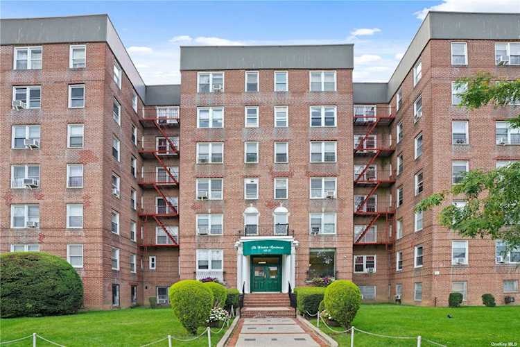 143-25 84th Dr #1H Briarwood, NY 11435