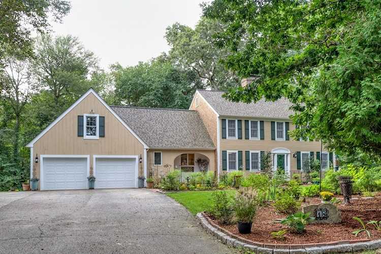 18 Millstone Lane Weymouth, MA 02190