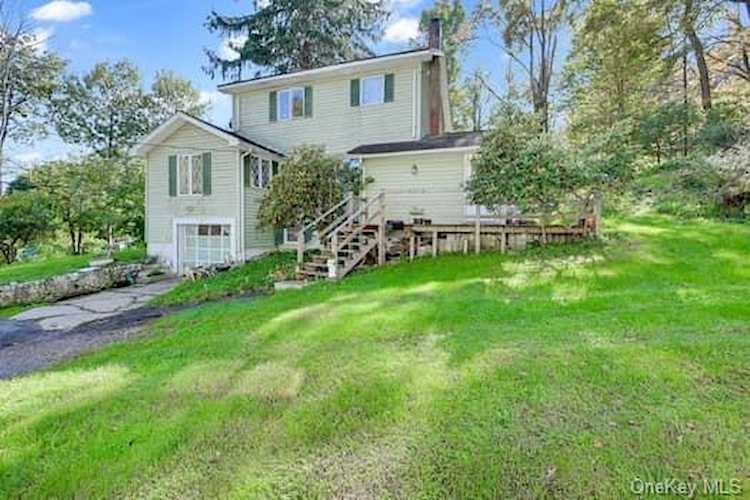 16 Upper Ferndale Rd Liberty, NY 12754