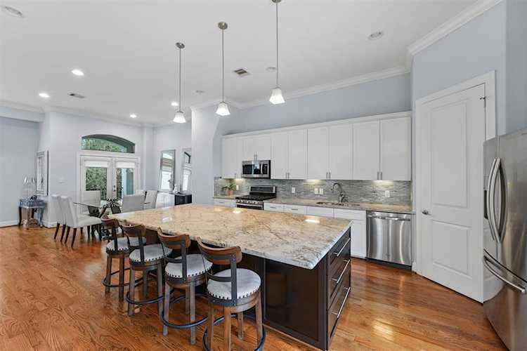 4312 Gibson St Houston, TX 77007