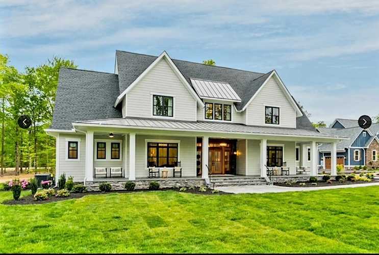 7 Central Tpke Sutton, MA 01590