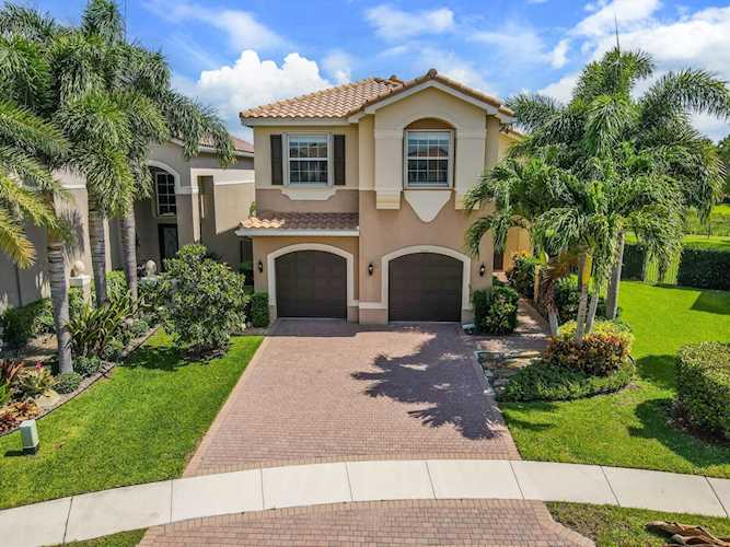 8064 Pinnacle Pass Way Boynton Beach, FL 33473