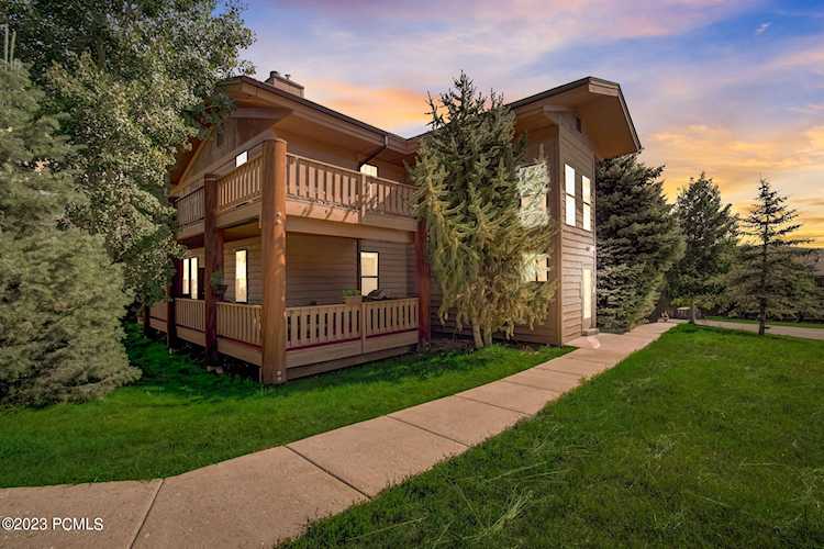 8341 N Meadowview Ct Park City, UT 84098