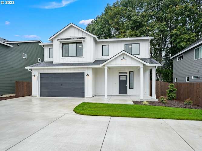 3821 SE 8th AVE Battle Ground, WA 98604