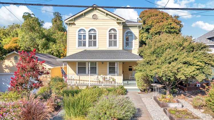 321 W J Street Benicia, CA 94510