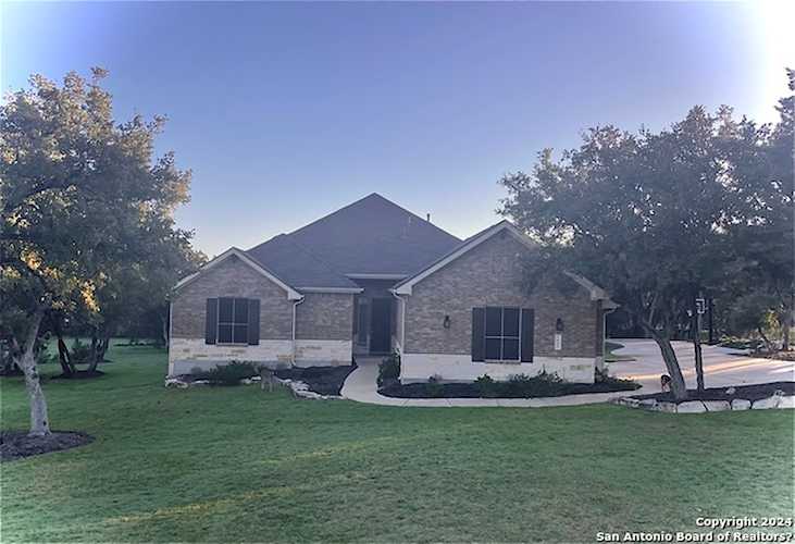 880 Haven Point Loop New Braunfels, TX 78132