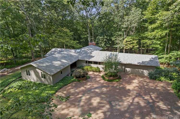 11 Crest Rd Old Saybrook, CT 06475