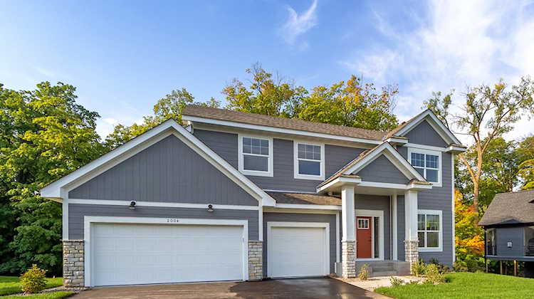 2004 Little Creek Circle Rockford, MN 55373