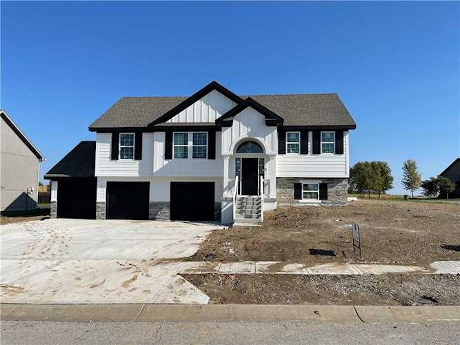 4808 NE 102nd St Kansas City, MO 64156