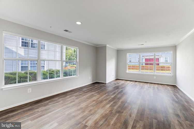 18512 Boysenberry Dr #195 Gaithersburg, MD 20879 | MLS MDMC2109090 Photo 1