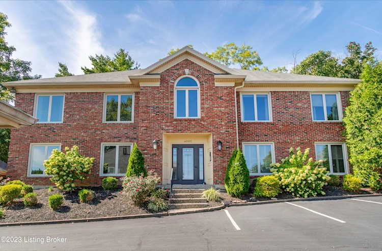 4000 Stoneview Dr #4 Louisville, KY 40207