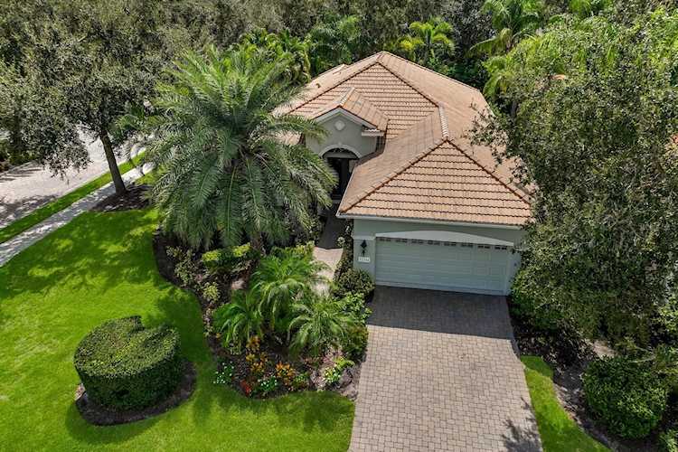 12334 Thornhill Ct Lakewood Ranch, FL 34202