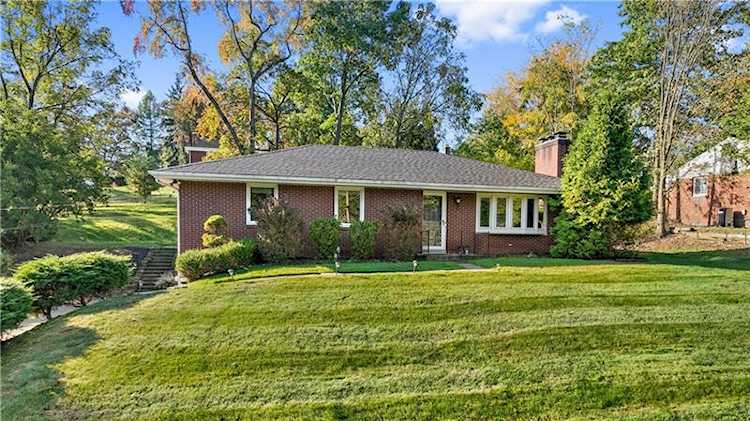 151 Beaconview Drive Pittsburgh, PA 15237