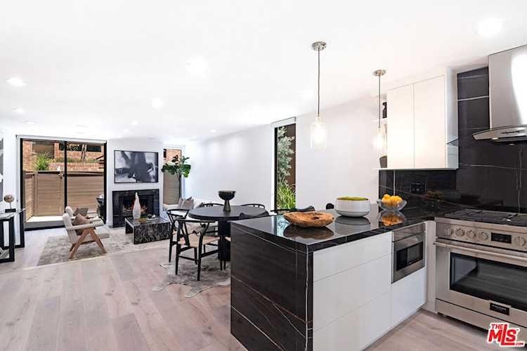 1033 Carol Dr #T13 West Hollywood, CA 90069