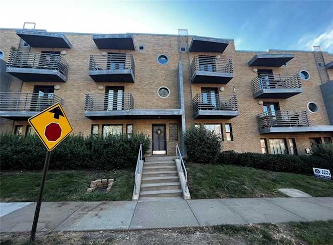 4532 Broadway Blvd #3N Kansas City, MO 64111