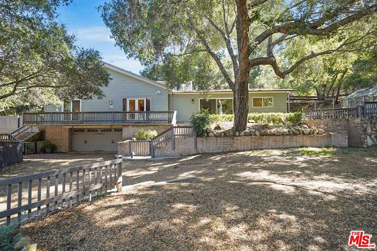 25688 Whittemore Dr Calabasas, CA 91302
