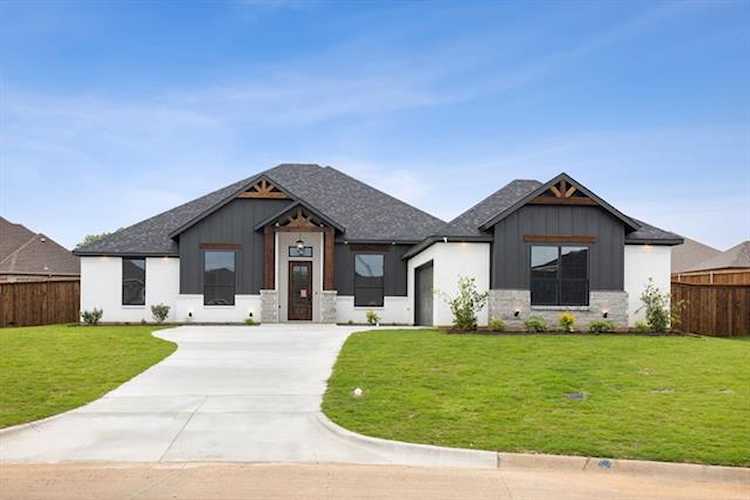 104 Bent Creek Court Cleburne, TX 76033