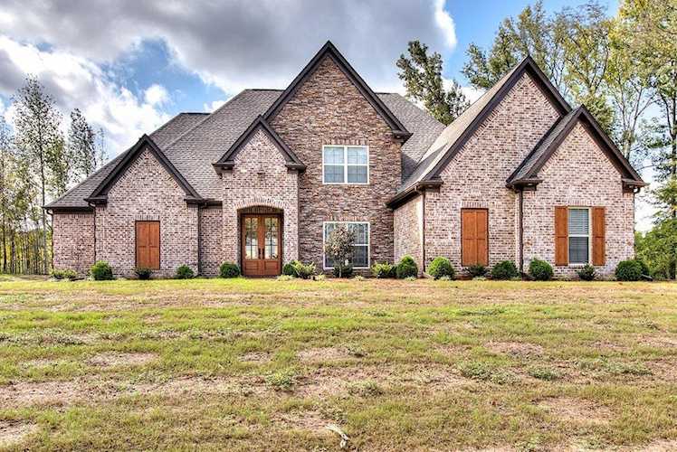 500 Canter Cove Oxford, MS 38655
