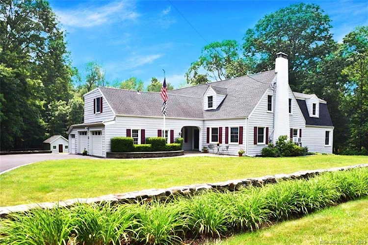 162 Center Rd Woodbridge, CT 06525