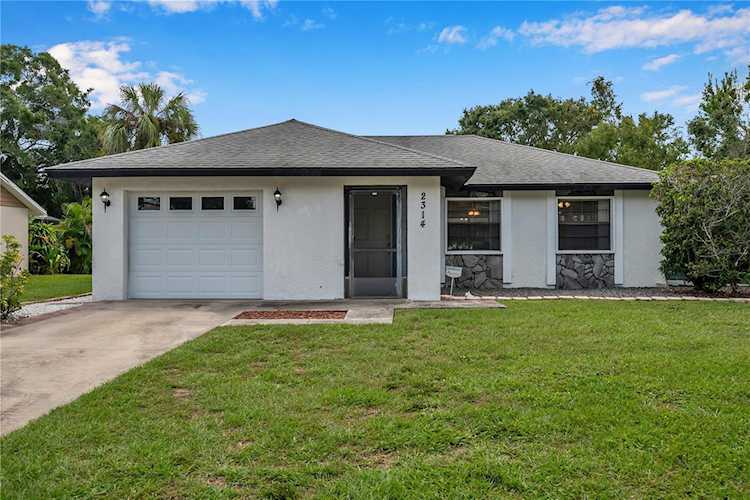 2314 Spring Oaks Ct Sarasota, FL 34234