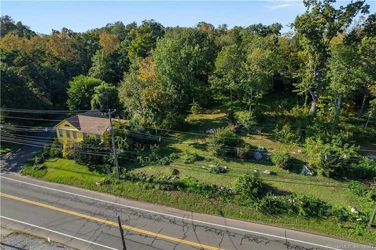 222-224 East Main St Branford, CT 06405