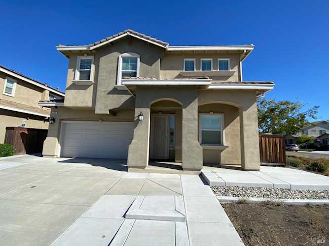 267 Aster Street Vacaville, CA 95688