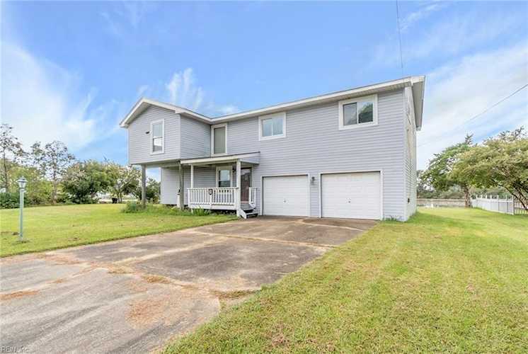 2945 Wood Duck Dr Virginia Beach, VA 23456