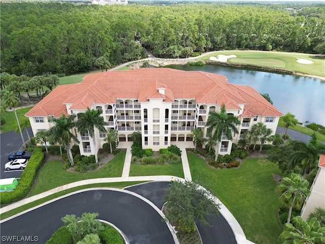 4884 Hampshire Ct #7-104 Naples, FL 34112