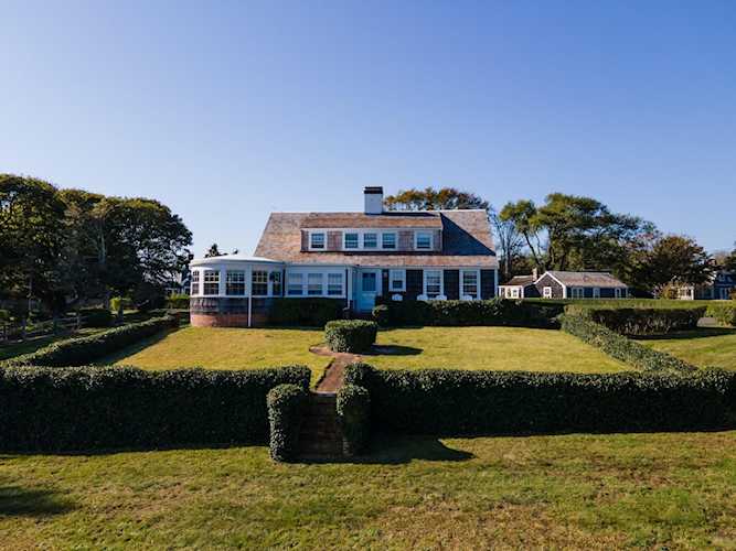 111 Barcliff Avenue Chatham, MA 02633