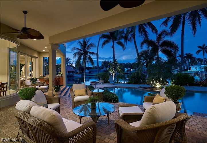 397 Mooring Line Dr Naples, FL 34102