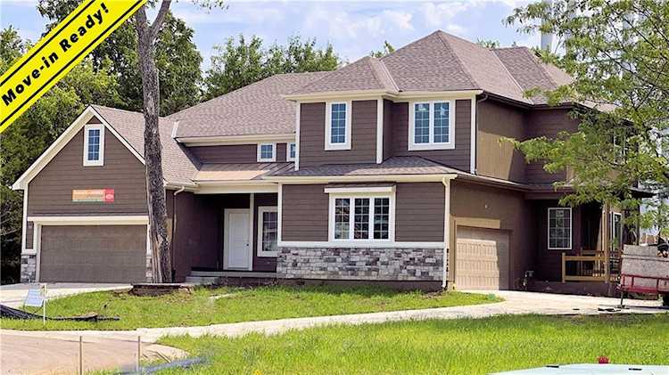 22309 W 76th St Shawnee, KS 66227