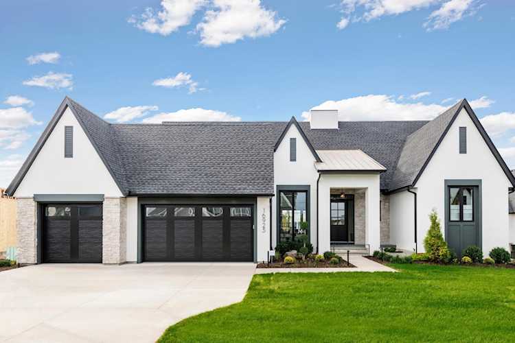 16925 46th Avenue N Plymouth, MN 55446