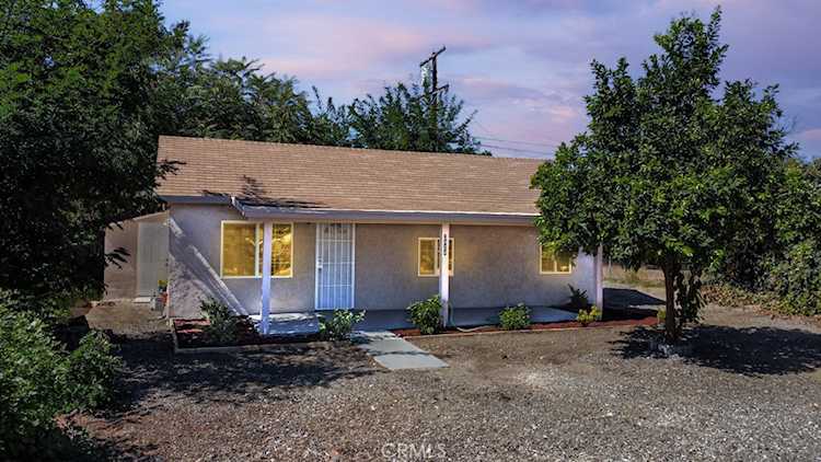 2824 Wall Ave San Bernardino, CA 92404