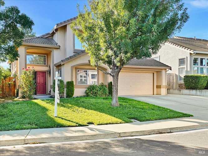 928 Cashel Circle Vacaville, CA 95688