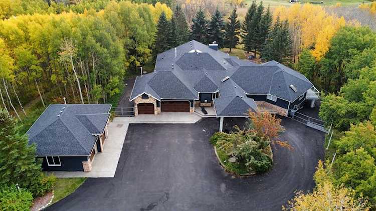 19 Woodland Green Rural Rocky View County, AB T3R 1G6