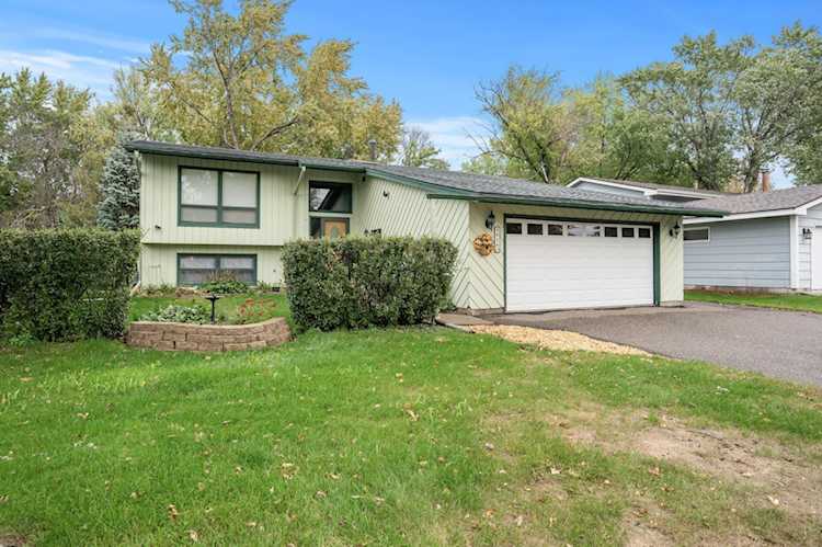 2824 83rd Lane N Brooklyn Park, MN 55444 | MLS 6274624 Photo 1