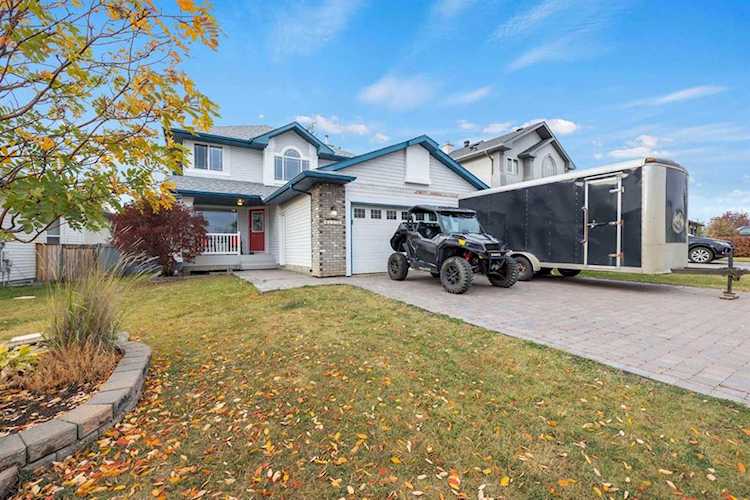 337 Burton Place Fort McMurray, AB T9J1V
