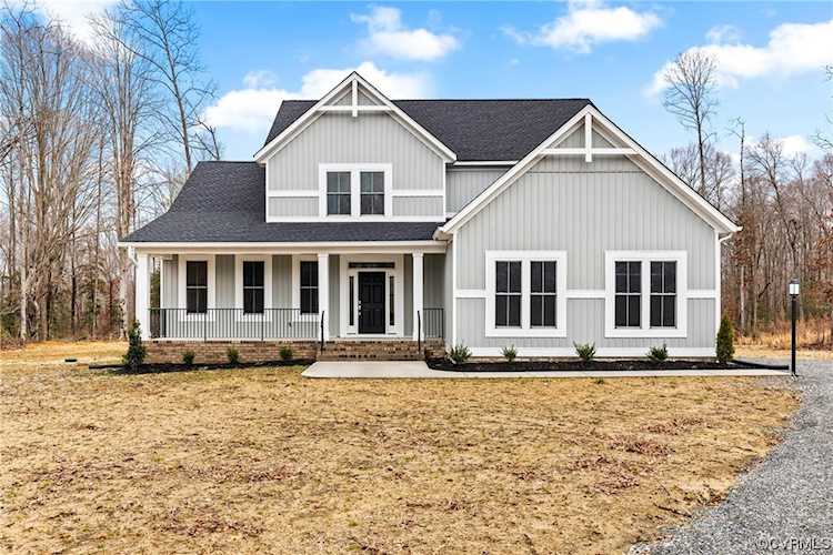 8470 Roden Dr Mechanicsville, VA 23111