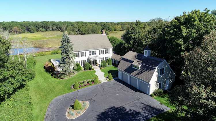 322 Route 6A Yarmouth Port, MA 02675