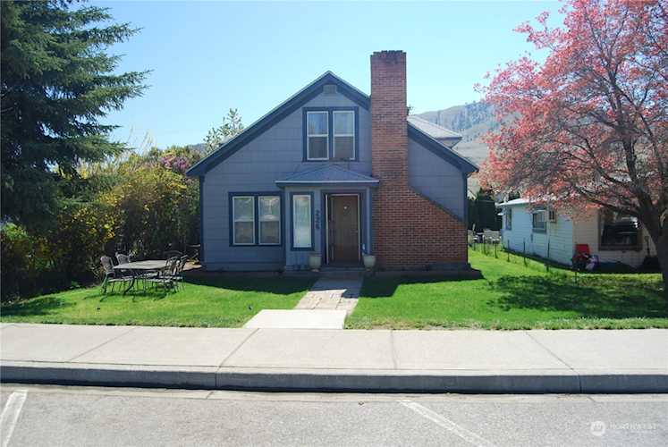 226 E Chelan Ave Chelan, WA 98816