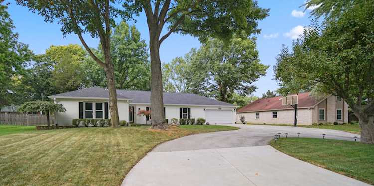 1426 E 126th St Carmel, IN 46033 | MLS 21947520 Photo 1