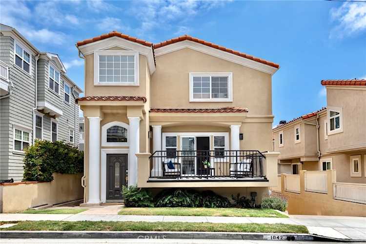 1042 7th St Hermosa Beach, CA 90254