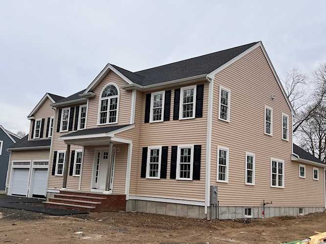 5 Cummings Way Holbrook, MA 02343
