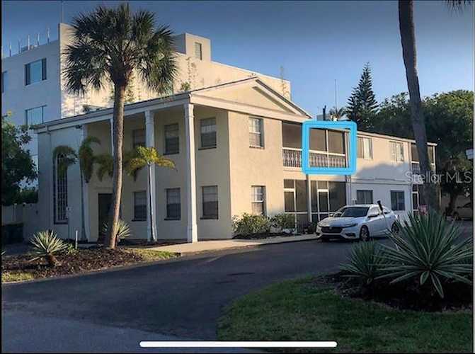 170 Roosevelt Drive #20 Sarasota, FL 34236