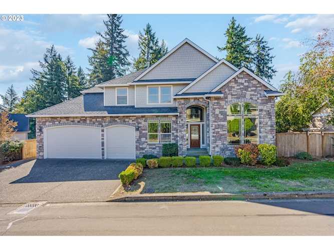 704 W S ST Washougal, WA 98671