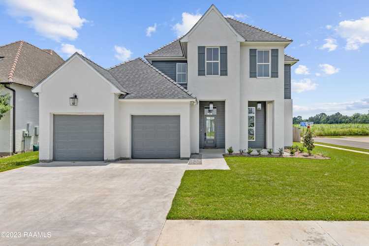 305 Ember Grove Crossing Lafayette, LA 70508